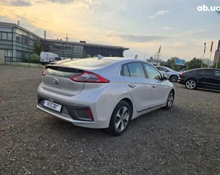 Хендай Ioniq, объемом двигателя 0 л и пробегом 53 тыс. км за 13988 $, фото 4 на Automoto.ua