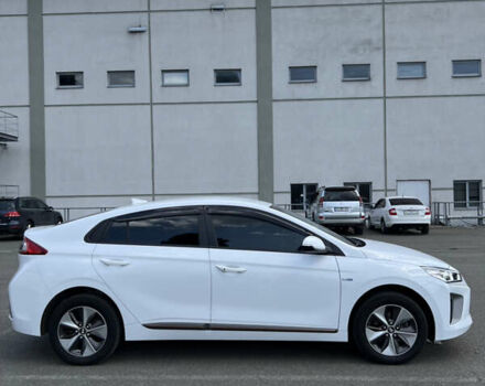 Хендай Ioniq, объемом двигателя 0 л и пробегом 75 тыс. км за 17300 $, фото 9 на Automoto.ua
