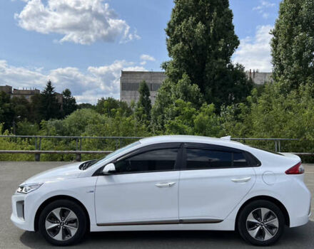 Хендай Ioniq, объемом двигателя 0 л и пробегом 75 тыс. км за 17300 $, фото 4 на Automoto.ua