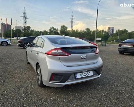 Хендай Ioniq, объемом двигателя 0 л и пробегом 53 тыс. км за 13988 $, фото 7 на Automoto.ua