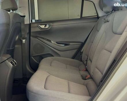 Хендай Ioniq, объемом двигателя 0 л и пробегом 157 тыс. км за 19990 $, фото 28 на Automoto.ua