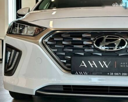 Хендай Ioniq, объемом двигателя 0 л и пробегом 157 тыс. км за 19900 $, фото 2 на Automoto.ua