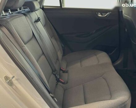 Хендай Ioniq, объемом двигателя 0 л и пробегом 157 тыс. км за 19990 $, фото 11 на Automoto.ua