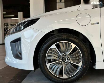 Хендай Ioniq, объемом двигателя 0 л и пробегом 157 тыс. км за 19990 $, фото 7 на Automoto.ua