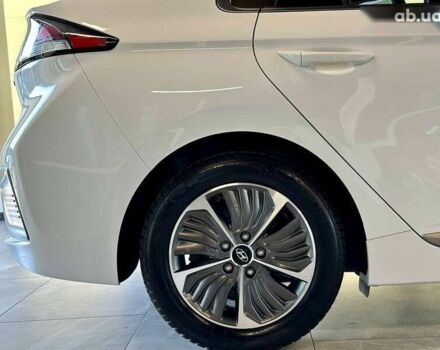 Хендай Ioniq, объемом двигателя 0 л и пробегом 157 тыс. км за 19990 $, фото 9 на Automoto.ua