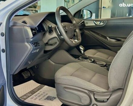Хендай Ioniq, объемом двигателя 0 л и пробегом 157 тыс. км за 19990 $, фото 23 на Automoto.ua