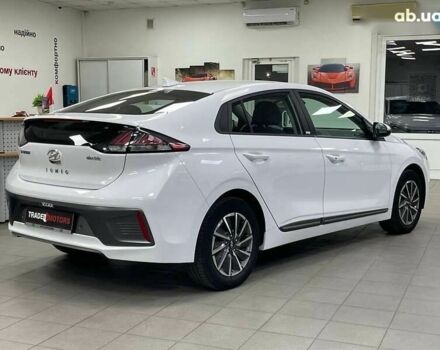 Хендай Ioniq, об'ємом двигуна 0 л та пробігом 82 тис. км за 16490 $, фото 7 на Automoto.ua