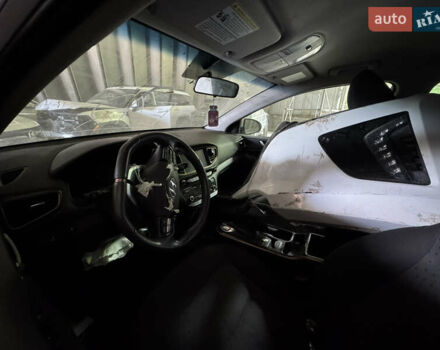 Хендай Ioniq, объемом двигателя 0 л и пробегом 90 тыс. км за 8500 $, фото 4 на Automoto.ua