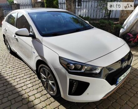 Хендай Ioniq, объемом двигателя 0 л и пробегом 61 тыс. км за 18800 $, фото 3 на Automoto.ua