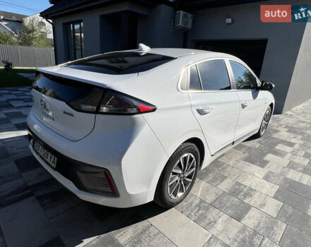Хендай Ioniq, объемом двигателя 0 л и пробегом 148 тыс. км за 14900 $, фото 5 на Automoto.ua