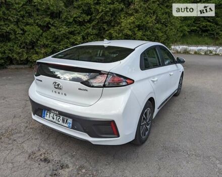 Хендай Ioniq, об'ємом двигуна 0 л та пробігом 94 тис. км за 15150 $, фото 18 на Automoto.ua