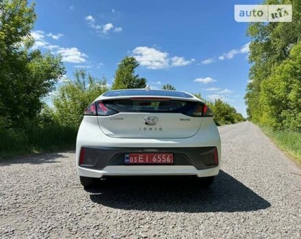 Хендай Ioniq, объемом двигателя 0 л и пробегом 74 тыс. км за 16499 $, фото 23 на Automoto.ua