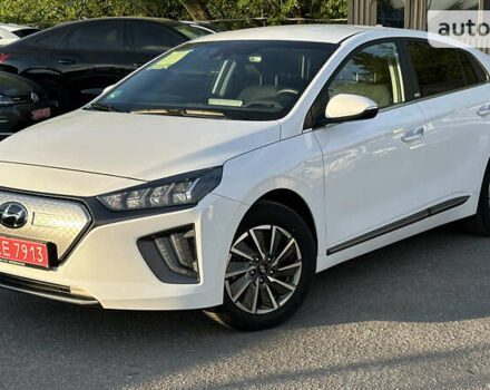 Хендай Ioniq, объемом двигателя 0 л и пробегом 17 тыс. км за 19300 $, фото 2 на Automoto.ua