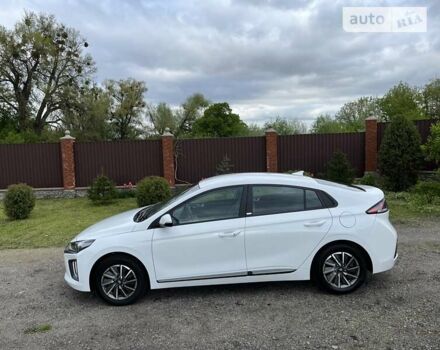 Хендай Ioniq, объемом двигателя 0 л и пробегом 41 тыс. км за 17550 $, фото 8 на Automoto.ua