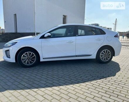 Хендай Ioniq, об'ємом двигуна 0 л та пробігом 29 тис. км за 19500 $, фото 3 на Automoto.ua