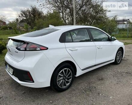 Хендай Ioniq, объемом двигателя 0 л и пробегом 41 тыс. км за 17550 $, фото 5 на Automoto.ua