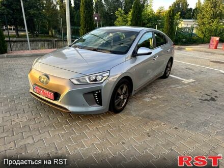 Хендай Ioniq, объемом двигателя 70 л и пробегом 121 тыс. км за 12100 $, фото 1 на Automoto.ua