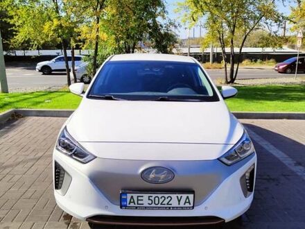 Хендай Ioniq 2017 в Днепре (Днепропетровске) на Automoto.ua Хендай Ioniq, объемом двигателя 0 л и пробегом 79 тыс. км за 13599 $, фото 1 на Automoto.ua