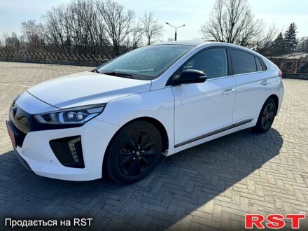 Хендай Ioniq, объемом двигателя 0 л и пробегом 1 тыс. км за 16400 $, фото 1 на Automoto.ua