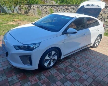 Хендай Ioniq, объемом двигателя 0 л и пробегом 173 тыс. км за 14962 $, фото 1 на Automoto.ua