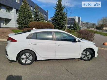 Хендай Ioniq, об'ємом двигуна 1.58 л та пробігом 169 тис. км за 13500 $, фото 1 на Automoto.ua