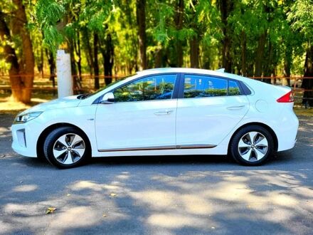 Хендай Ioniq, об'ємом двигуна 0.11 л та пробігом 232 тис. км за 10999 $, фото 1 на Automoto.ua