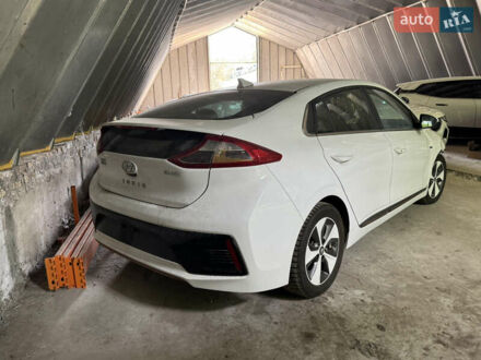 Хендай Ioniq, объемом двигателя 0 л и пробегом 90 тыс. км за 9000 $, фото 1 на Automoto.ua