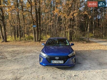 Хендай Ioniq 2019 в Львове на Automoto.ua Хендай Ioniq, объемом двигателя 1.58 л и пробегом 105 тыс. км за 15499 $, фото 1 на Automoto.ua