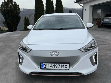 Хендай Ioniq, объемом двигателя 0 л и пробегом 29 тыс. км за 17000 $, фото 1 на Automoto.ua