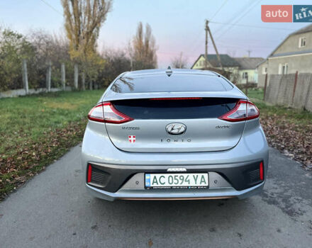 Серый Хендай Ioniq, объемом двигателя 0 л и пробегом 236 тыс. км за 10500 $, фото 15 на Automoto.ua