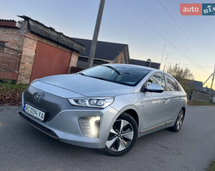 Серый Хендай Ioniq, объемом двигателя 0 л и пробегом 236 тыс. км за 10500 $, фото 5 на Automoto.ua