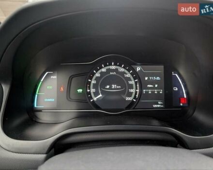 Сірий Хендай Ioniq, об'ємом двигуна 0 л та пробігом 129 тис. км за 12999 $, фото 24 на Automoto.ua