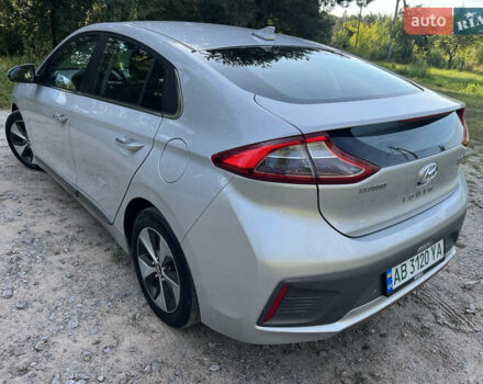 Серый Хендай Ioniq, объемом двигателя 0 л и пробегом 160 тыс. км за 12200 $, фото 5 на Automoto.ua