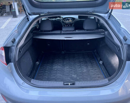 Серый Хендай Ioniq, объемом двигателя 0 л и пробегом 236 тыс. км за 11500 $, фото 50 на Automoto.ua