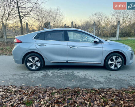 Серый Хендай Ioniq, объемом двигателя 0 л и пробегом 236 тыс. км за 10500 $, фото 18 на Automoto.ua