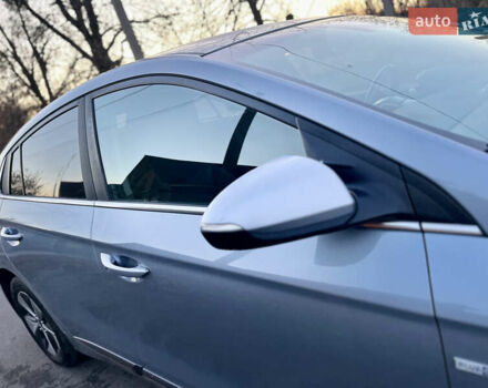 Серый Хендай Ioniq, объемом двигателя 0 л и пробегом 236 тыс. км за 10500 $, фото 21 на Automoto.ua