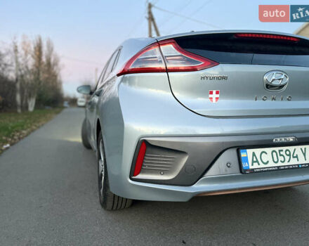 Серый Хендай Ioniq, объемом двигателя 0 л и пробегом 236 тыс. км за 10500 $, фото 24 на Automoto.ua