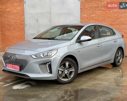 Серый Хендай Ioniq, объемом двигателя 0 л и пробегом 150 тыс. км за 12500 $, фото 1 на Automoto.ua