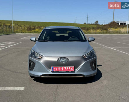 Серый Хендай Ioniq, объемом двигателя 0 л и пробегом 82 тыс. км за 11999 $, фото 59 на Automoto.ua
