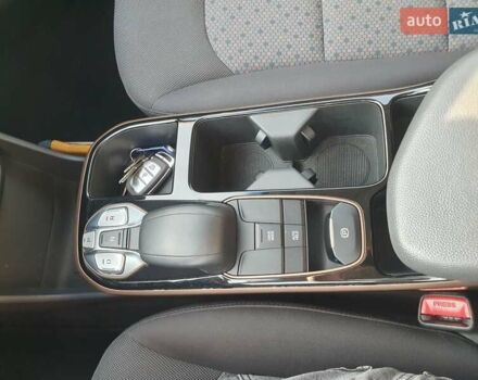 Серый Хендай Ioniq, объемом двигателя 0 л и пробегом 105 тыс. км за 12600 $, фото 22 на Automoto.ua
