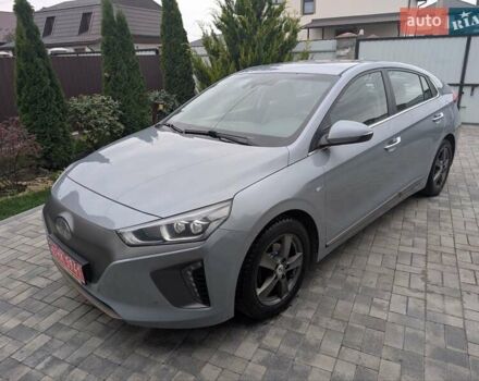 Сірий Хендай Ioniq, об'ємом двигуна 0 л та пробігом 129 тис. км за 12999 $, фото 2 на Automoto.ua