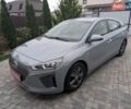 Сірий Хендай Ioniq, об'ємом двигуна 0 л та пробігом 129 тис. км за 12999 $, фото 2 на Automoto.ua