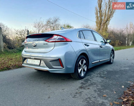 Серый Хендай Ioniq, объемом двигателя 0 л и пробегом 236 тыс. км за 10500 $, фото 17 на Automoto.ua