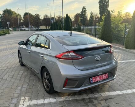 Серый Хендай Ioniq, объемом двигателя 0 л и пробегом 121 тыс. км за 12100 $, фото 3 на Automoto.ua