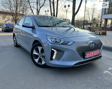 Серый Хендай Ioniq, объемом двигателя 0 л и пробегом 105 тыс. км за 14500 $, фото 4 на Automoto.ua