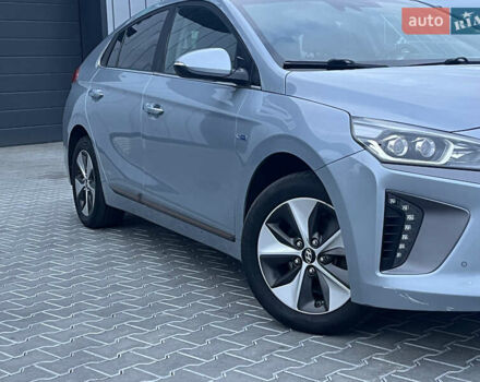 Серый Хендай Ioniq, объемом двигателя 0 л и пробегом 236 тыс. км за 11500 $, фото 4 на Automoto.ua