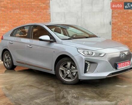 Серый Хендай Ioniq, объемом двигателя 0 л и пробегом 150 тыс. км за 12500 $, фото 7 на Automoto.ua