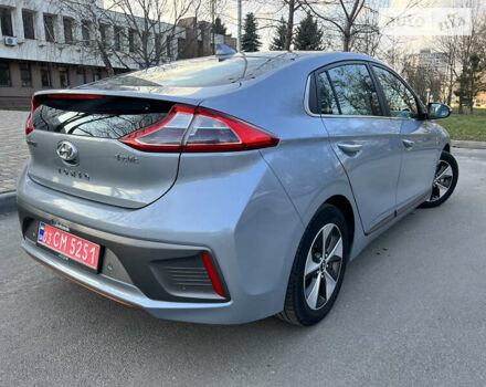 Серый Хендай Ioniq, объемом двигателя 0 л и пробегом 105 тыс. км за 14500 $, фото 8 на Automoto.ua