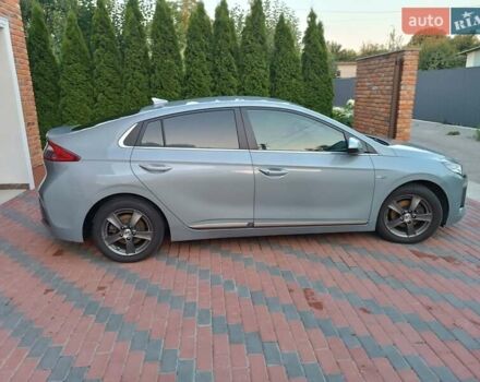 Серый Хендай Ioniq, объемом двигателя 0 л и пробегом 152 тыс. км за 12400 $, фото 10 на Automoto.ua
