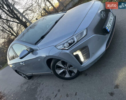Серый Хендай Ioniq, объемом двигателя 0 л и пробегом 236 тыс. км за 10500 $, фото 4 на Automoto.ua